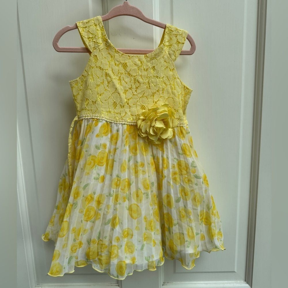 NWOT Sweet Heart Rose 2T Girls Yellow White Floral Lace Sleeveless Formal Dress